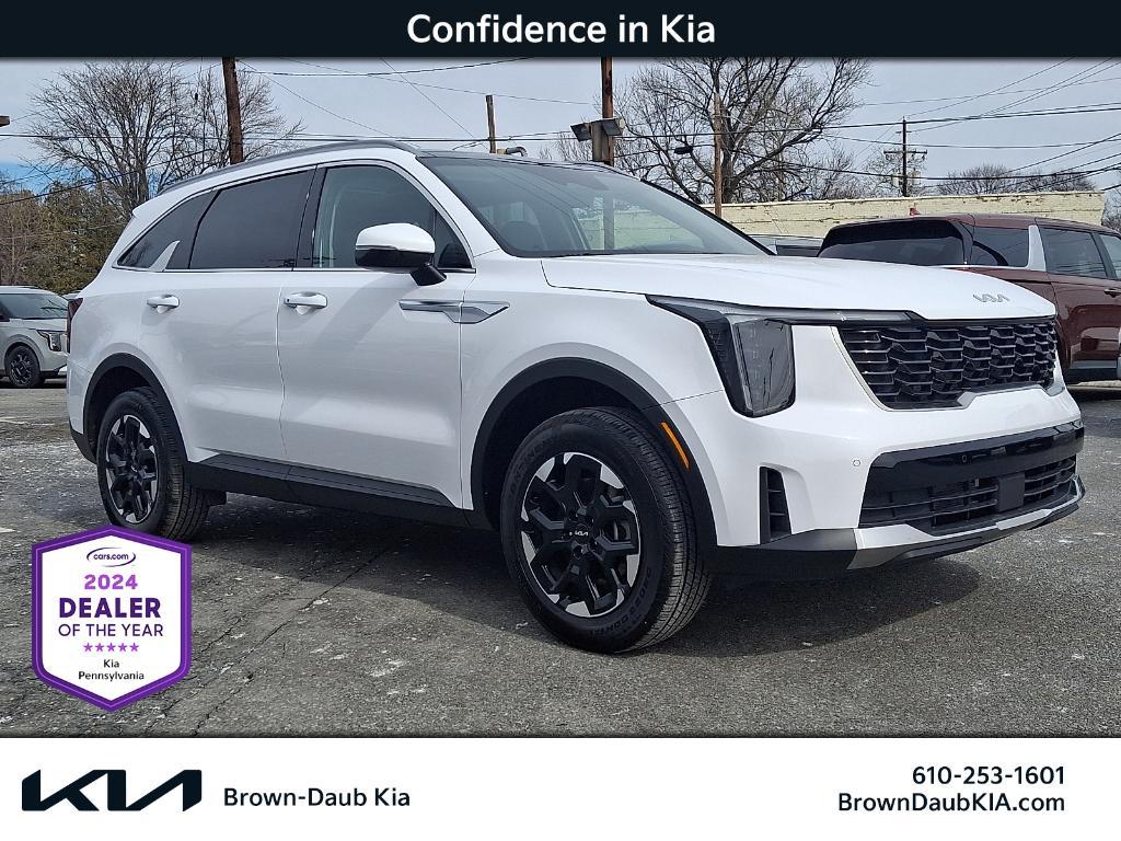 used 2025 Kia Sorento car, priced at $36,984