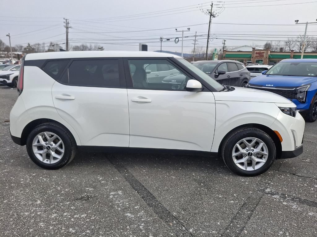 used 2024 Kia Soul car, priced at $20,305