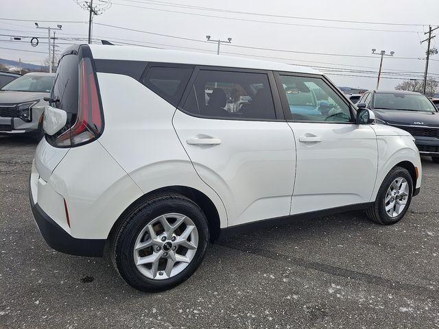 used 2024 Kia Soul car, priced at $21,896