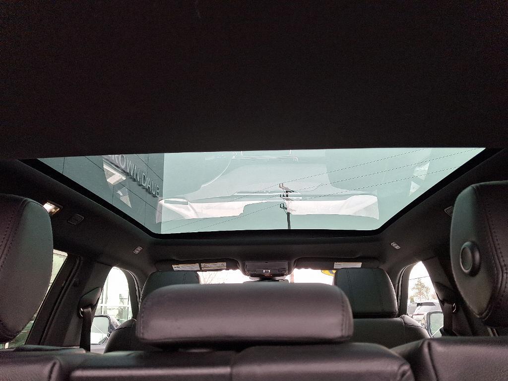 used 2020 Land Rover Range Rover Evoque car, priced at $24,943