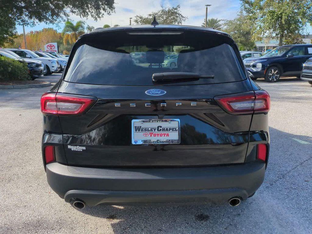 used 2025 Ford Escape car, priced at $19,999