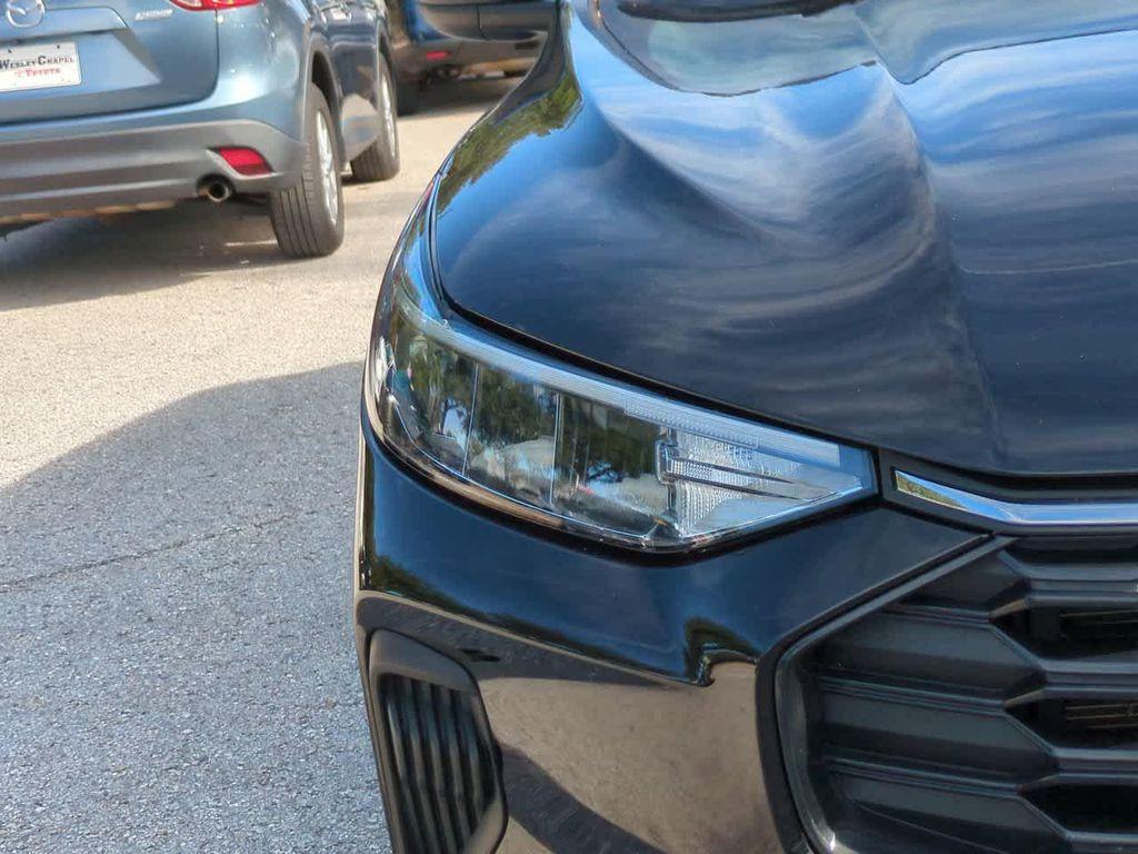 used 2025 Ford Escape car, priced at $19,999