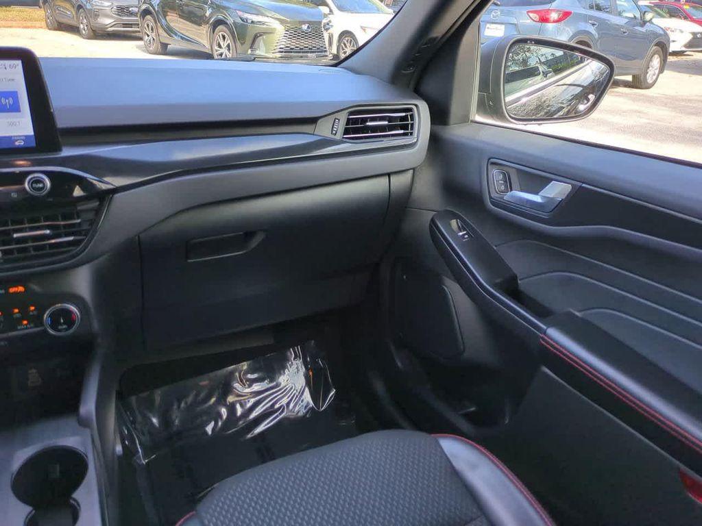 used 2025 Ford Escape car, priced at $19,999