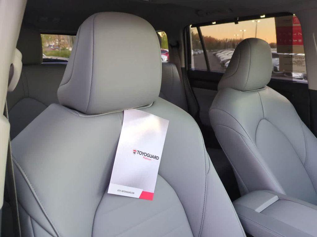 new 2026 Toyota Highlander car, priced at $52,281