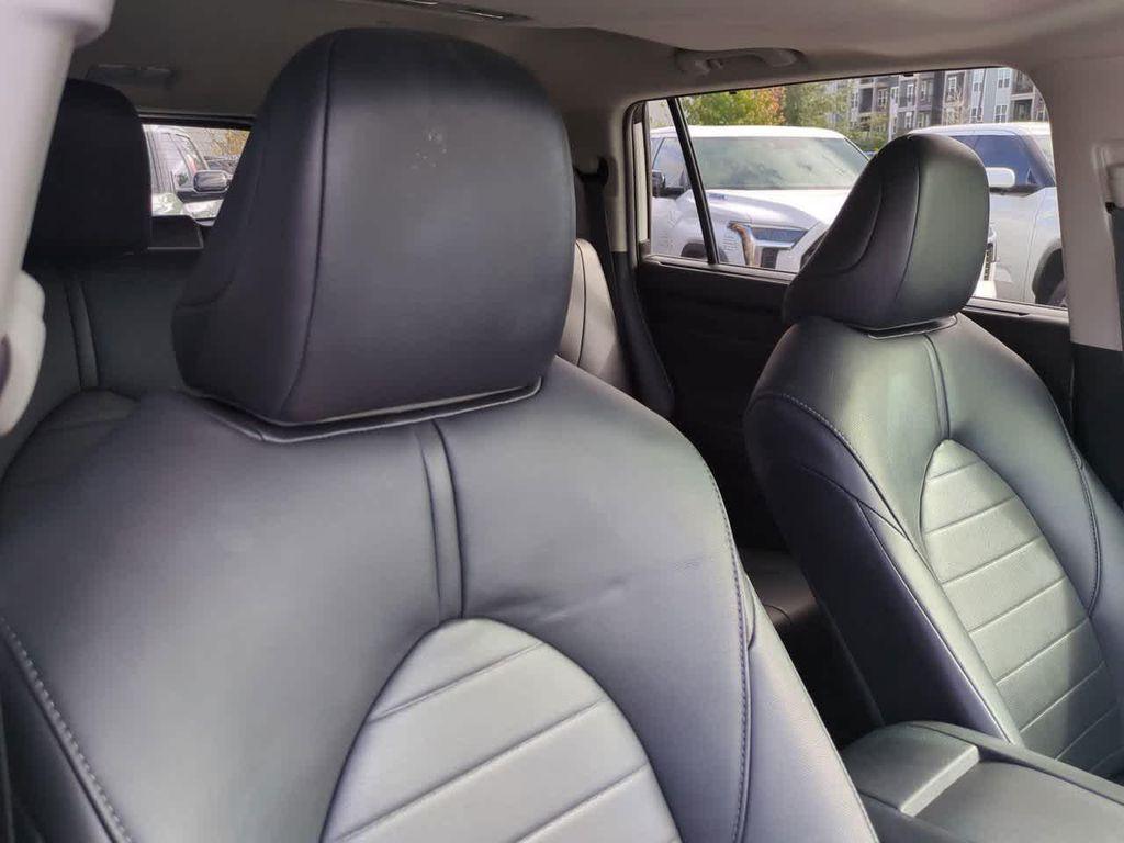 used 2020 Toyota Highlander car, priced at $26,999