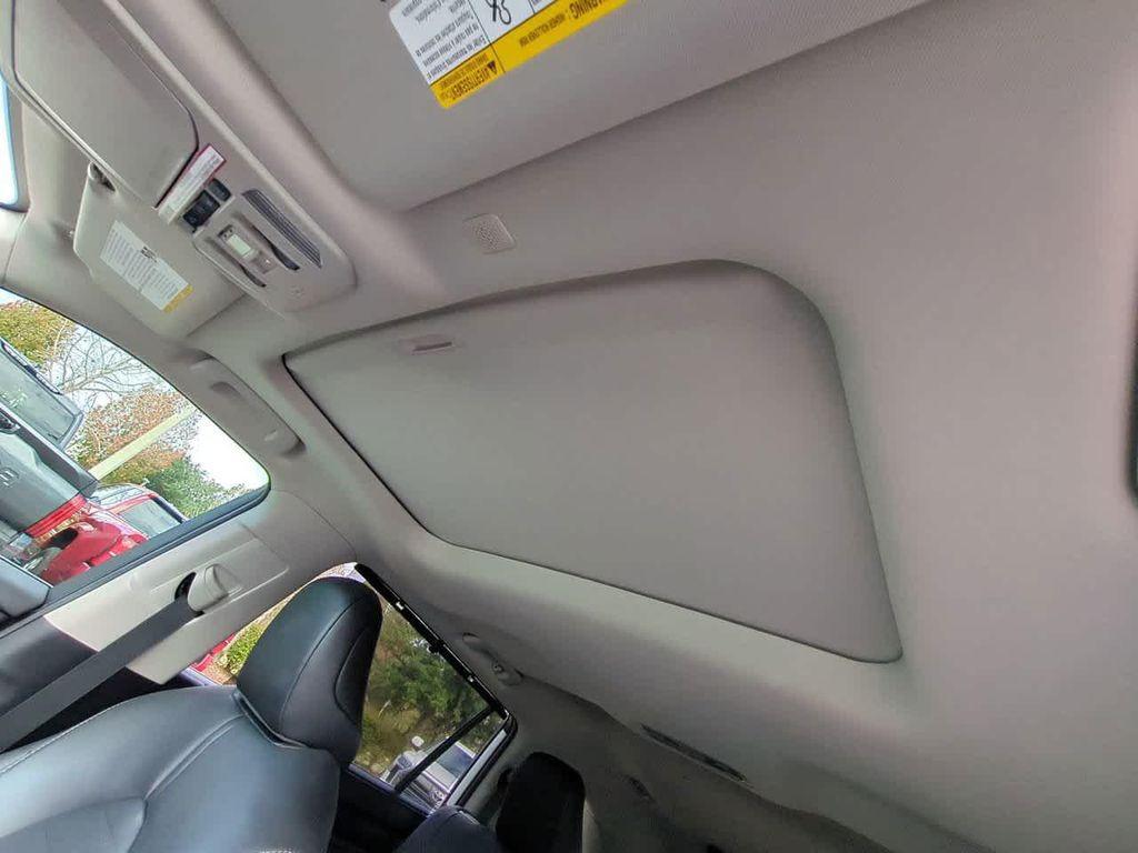 used 2020 Toyota Highlander car, priced at $26,999