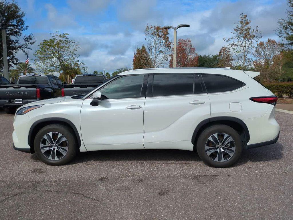 used 2020 Toyota Highlander car, priced at $26,999