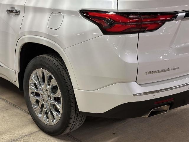 used 2022 Chevrolet Traverse car, priced at $32,988