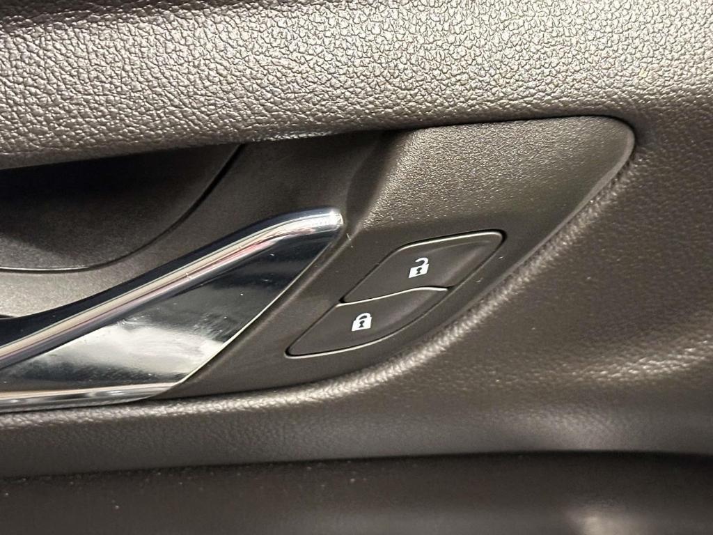 used 2023 GMC Acadia car, priced at $28,617