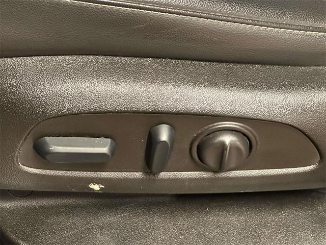 used 2023 GMC Acadia car, priced at $30,988