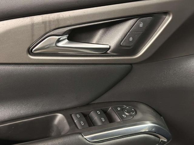 used 2024 Chevrolet Traverse car, priced at $32,515
