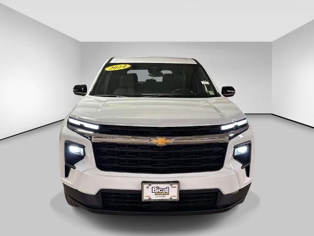 used 2024 Chevrolet Traverse car, priced at $32,515