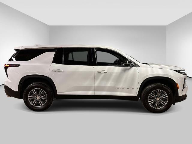 used 2024 Chevrolet Traverse car, priced at $32,515