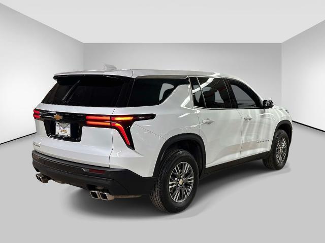 used 2024 Chevrolet Traverse car, priced at $32,515