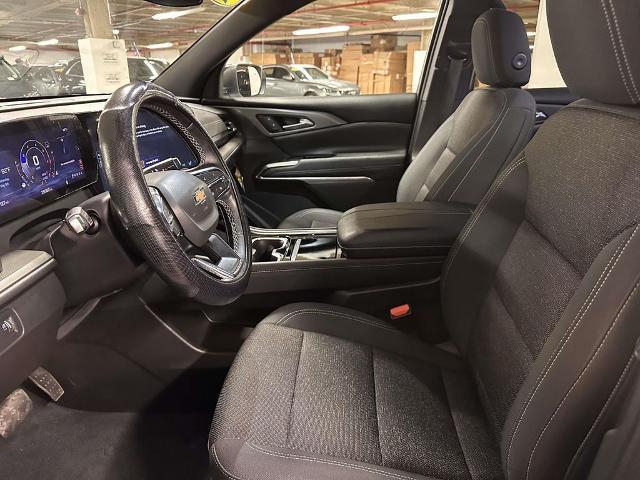 used 2024 Chevrolet Traverse car, priced at $32,515