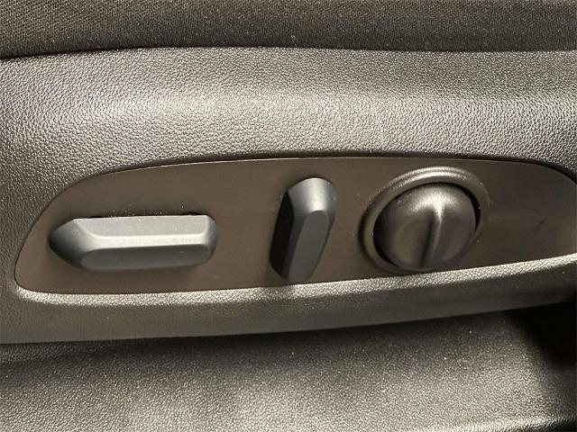 used 2022 Chevrolet Equinox car, priced at $16,988