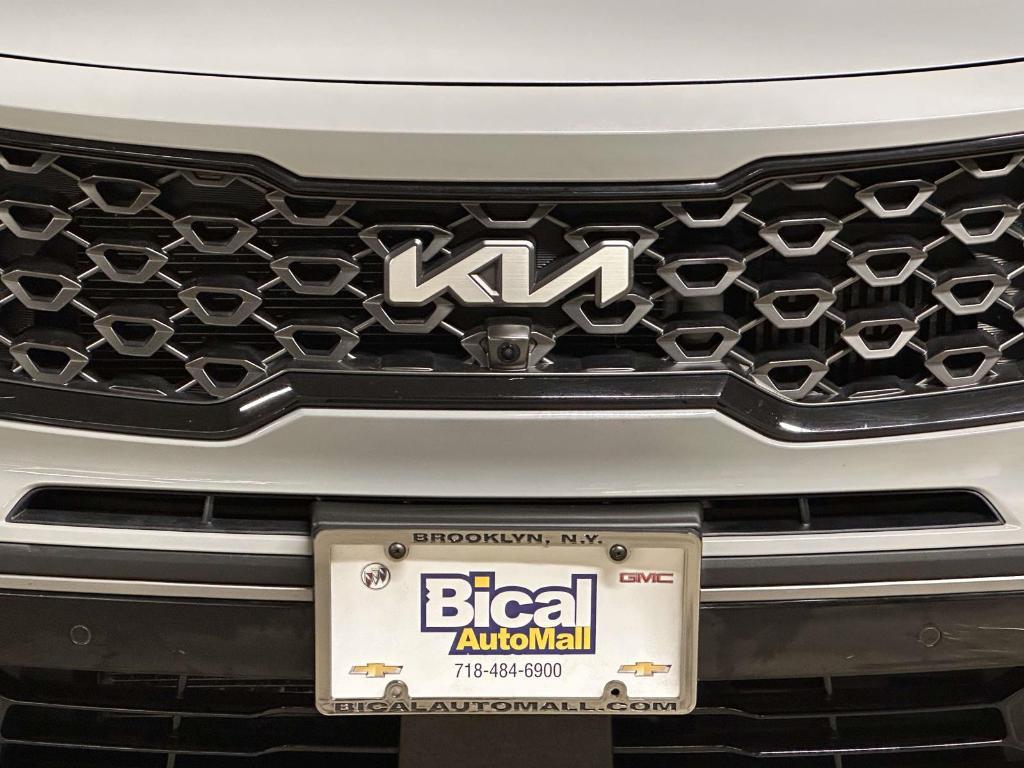 used 2023 Kia Sorento car, priced at $30,395