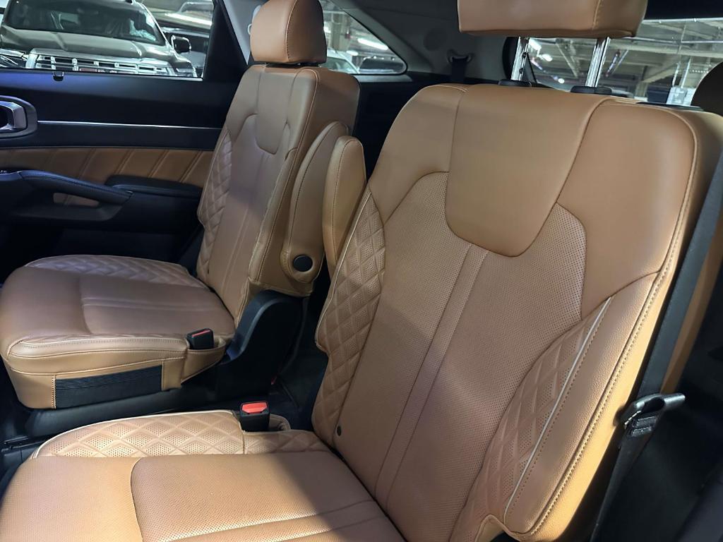 used 2023 Kia Sorento car, priced at $30,395