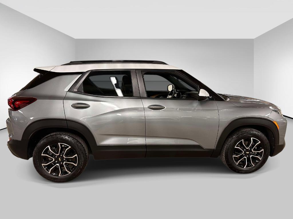 used 2023 Chevrolet TrailBlazer car, priced at $21,817