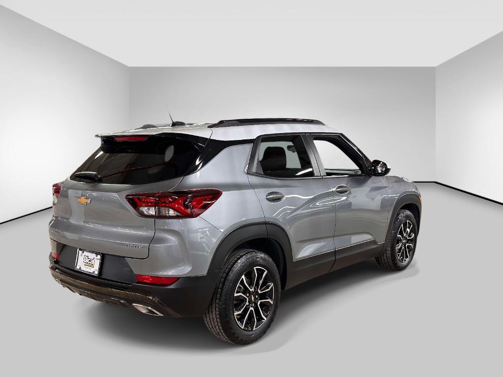 used 2023 Chevrolet TrailBlazer car, priced at $21,817
