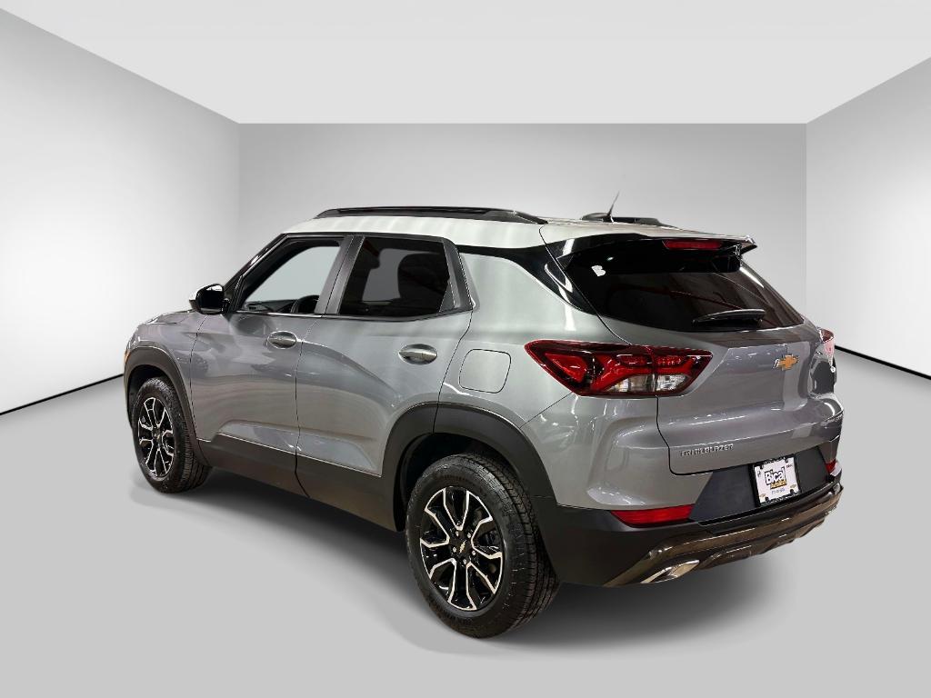 used 2023 Chevrolet TrailBlazer car, priced at $21,817