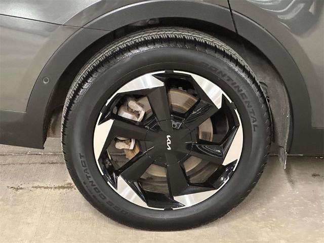 used 2025 Kia Sorento Hybrid car, priced at $35,988