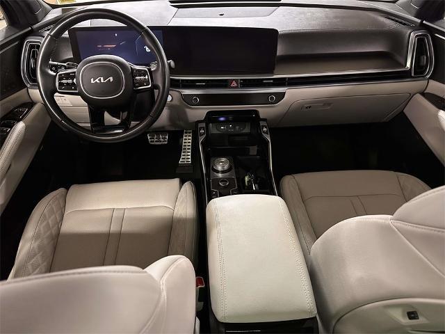 used 2025 Kia Sorento Hybrid car, priced at $35,988