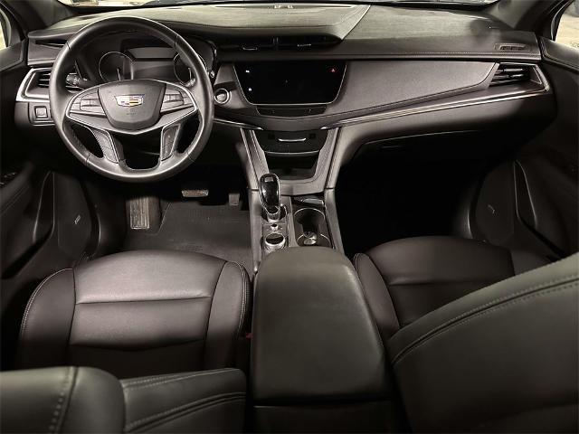 used 2024 Cadillac XT5 car, priced at $35,988