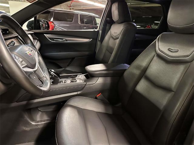 used 2024 Cadillac XT5 car, priced at $35,988
