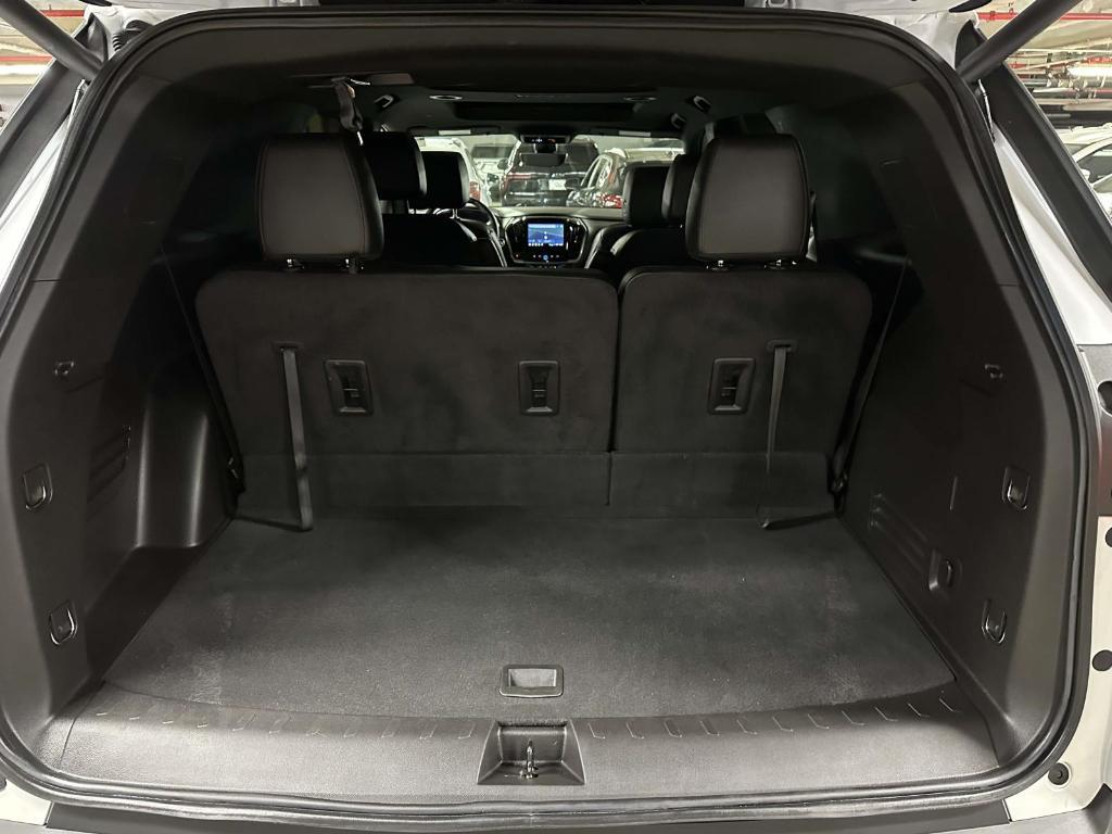 used 2023 Chevrolet Traverse car, priced at $34,161