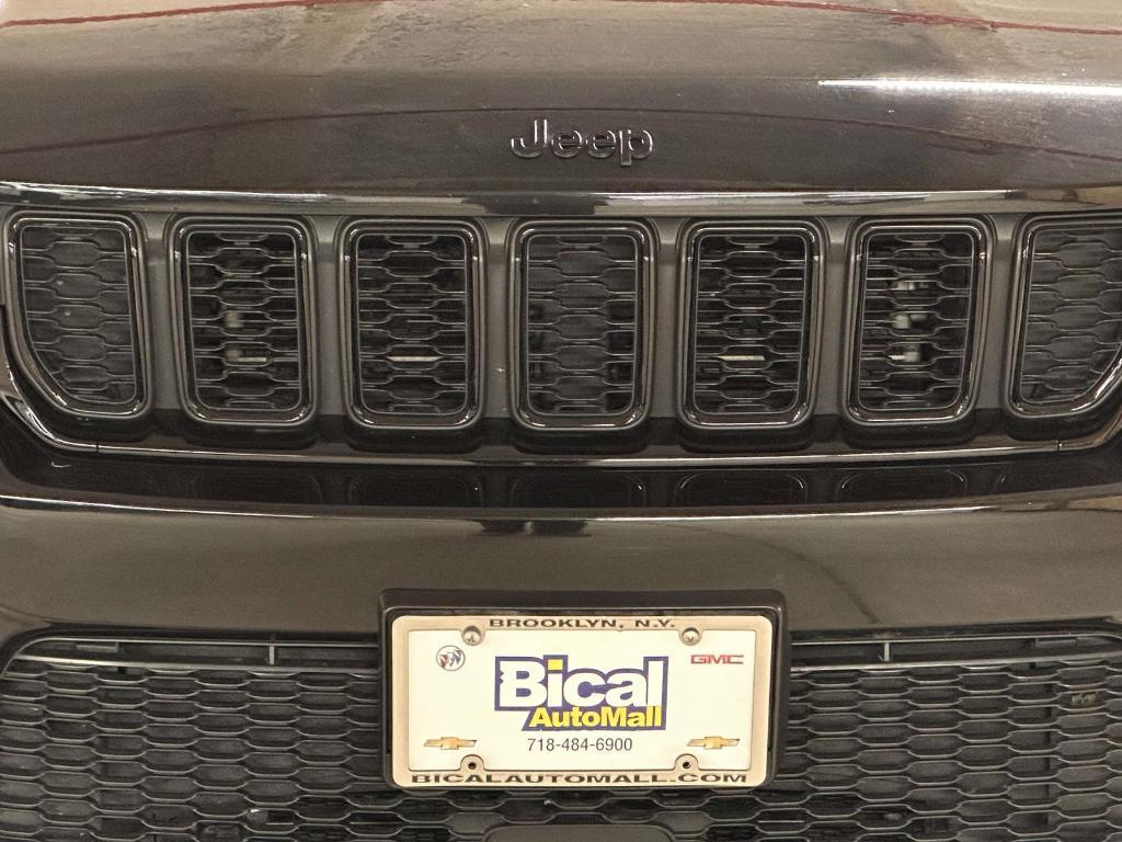 used 2023 Jeep Grand Cherokee car, priced at $27,921