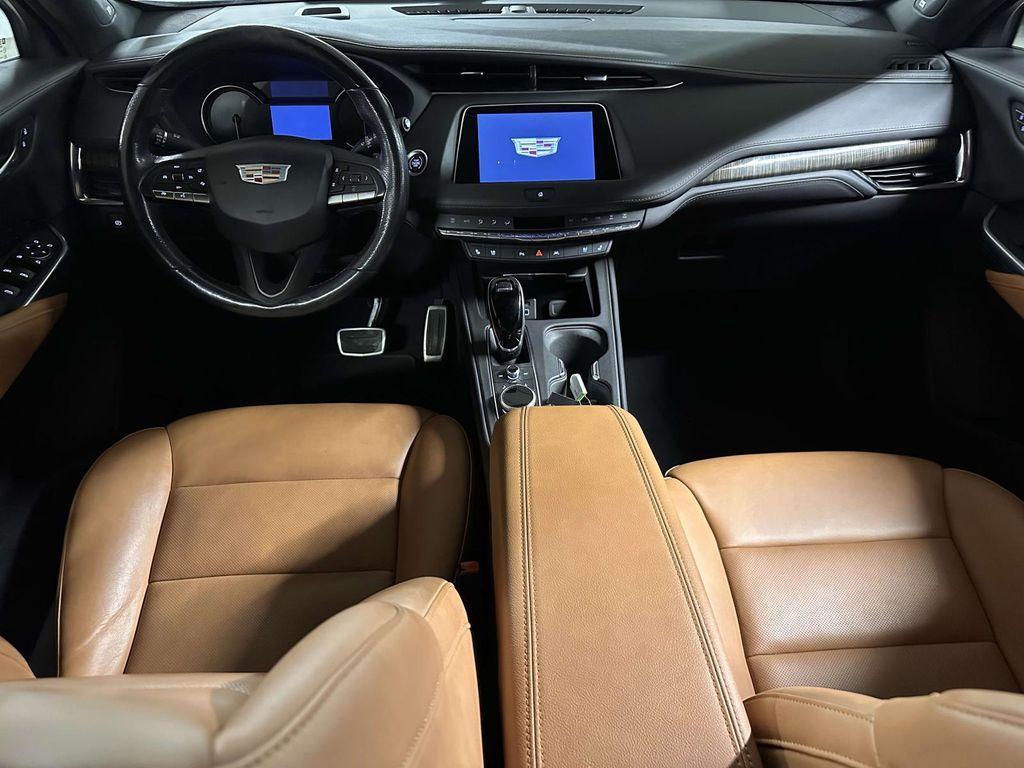 used 2021 Cadillac XT4 car, priced at $25,875