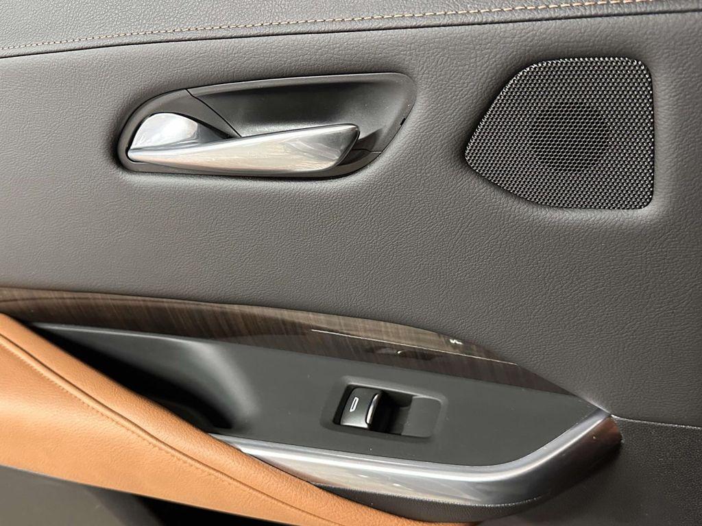 used 2021 Cadillac XT4 car, priced at $25,875