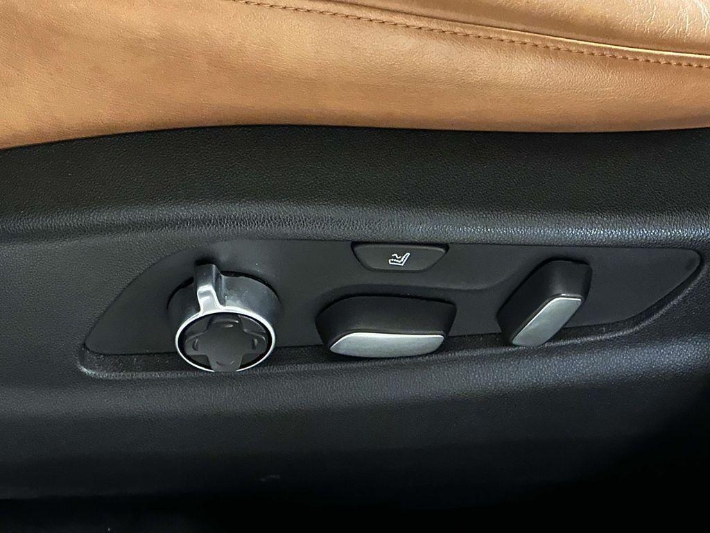 used 2021 Cadillac XT4 car, priced at $25,875