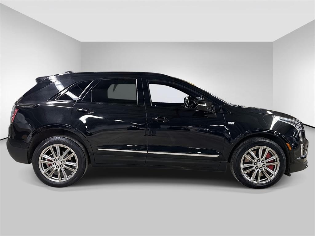used 2023 Cadillac XT5 car, priced at $35,988