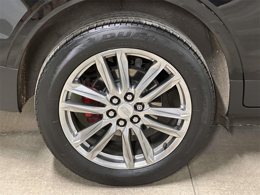 used 2023 Cadillac XT5 car, priced at $35,988