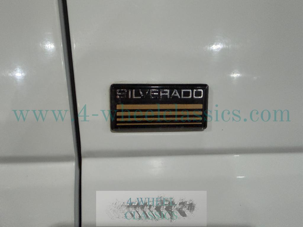 used 1994 Chevrolet Suburban car, priced at $13,900