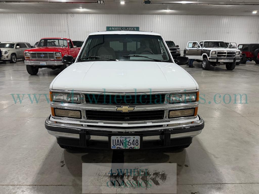 used 1994 Chevrolet Suburban car, priced at $13,900