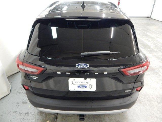 new 2025 Ford Escape PHEV car, priced at $32,925
