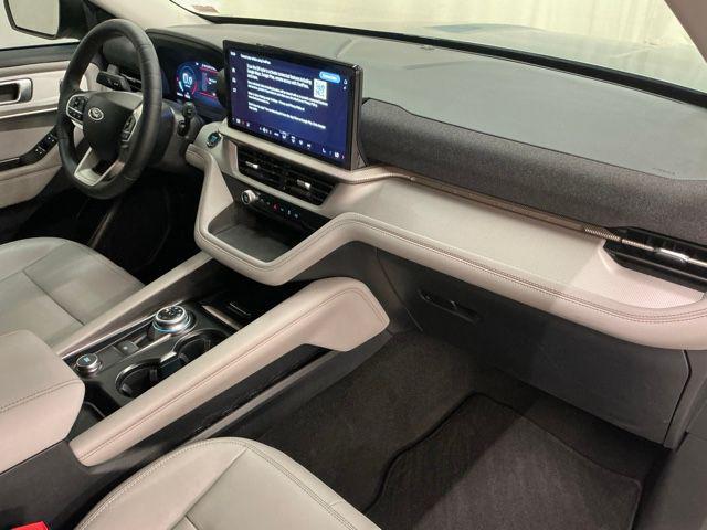 used 2025 Ford Explorer car, priced at $30,876