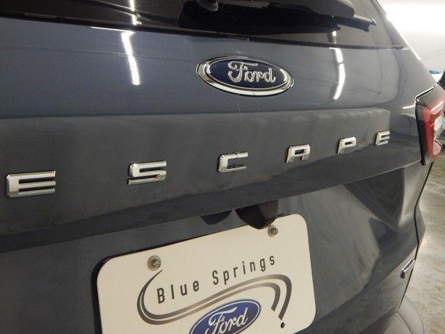 new 2026 Ford Escape PHEV car, priced at $37,015