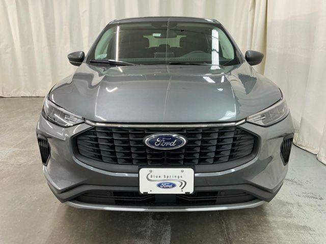 new 2026 Ford Escape car, priced at $28,901