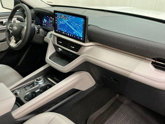 used 2025 Ford Explorer car, priced at $30,464
