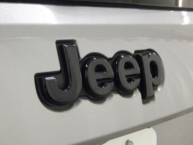 used 2017 Jeep Grand Cherokee car, priced at $13,988