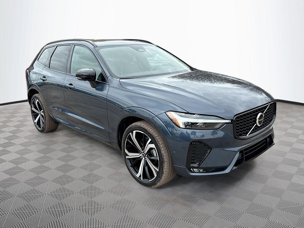 used 2023 Volvo XC60 car, priced at $31,088