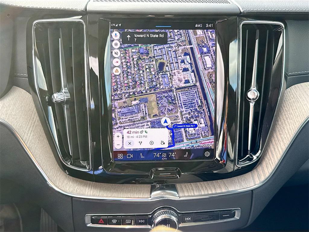 used 2022 Volvo XC60 car, priced at $30,272