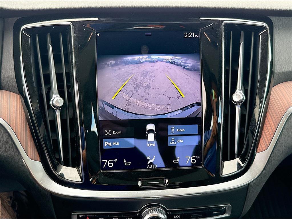 used 2022 Volvo S60 Recharge Plug-In Hybrid car, priced at $20,375