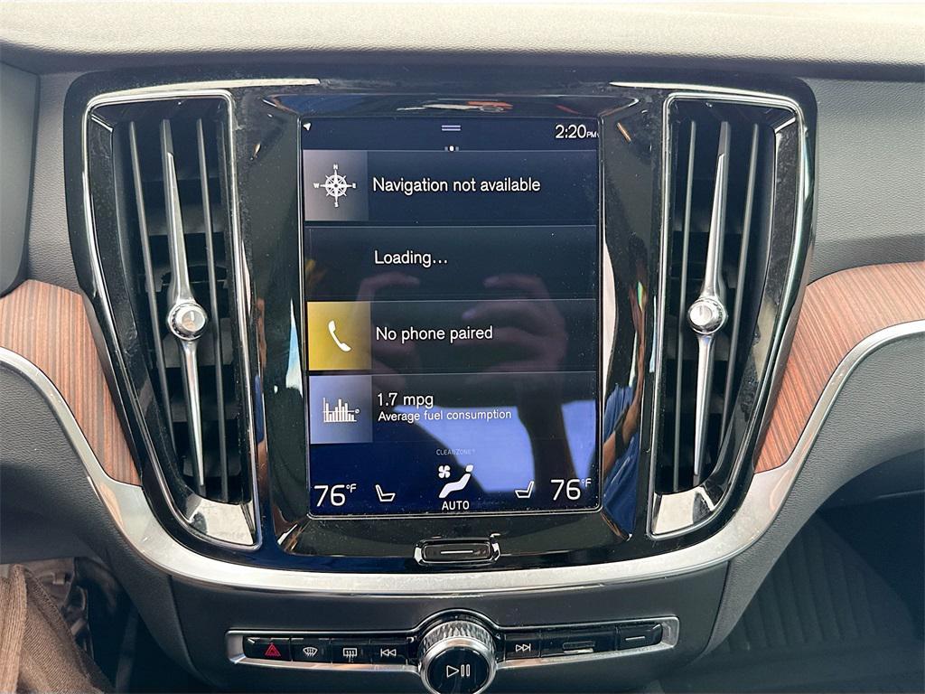 used 2022 Volvo S60 Recharge Plug-In Hybrid car, priced at $20,375