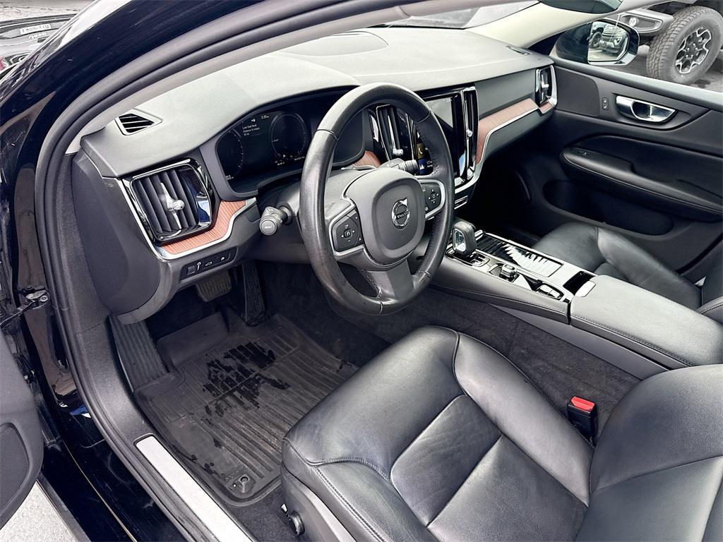 used 2022 Volvo S60 Recharge Plug-In Hybrid car, priced at $20,375