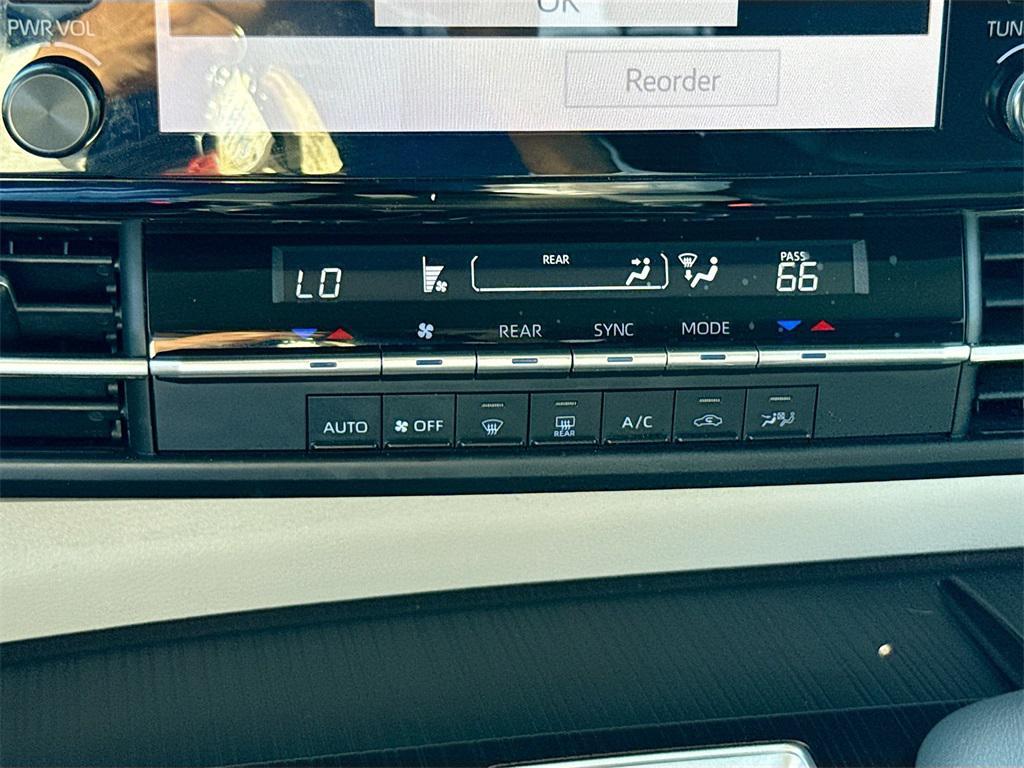 used 2022 Toyota Sienna car, priced at $25,510